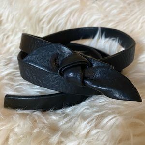 Banana Republic | Black Leather Bow Belt
